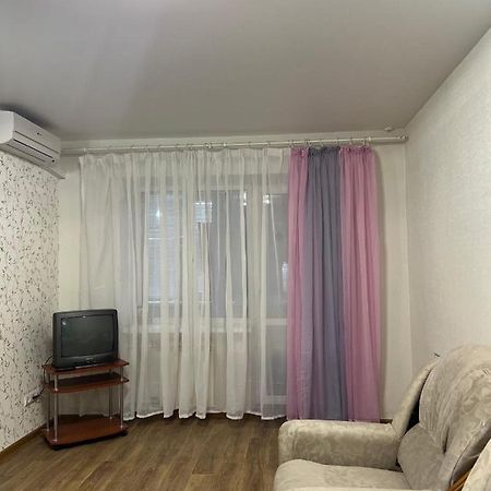 Квартира Недалеко От Центра Города Harkov Kültér fotó